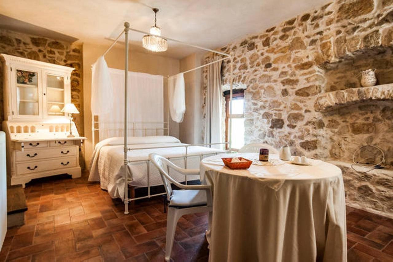 B&B Milleunapietra Romantic Guest House Ausonia エクステリア 写真